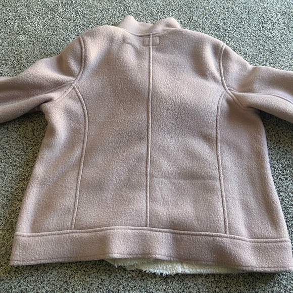 Old Navy Pink Jacket with furry interior. - Picture 6 of 7